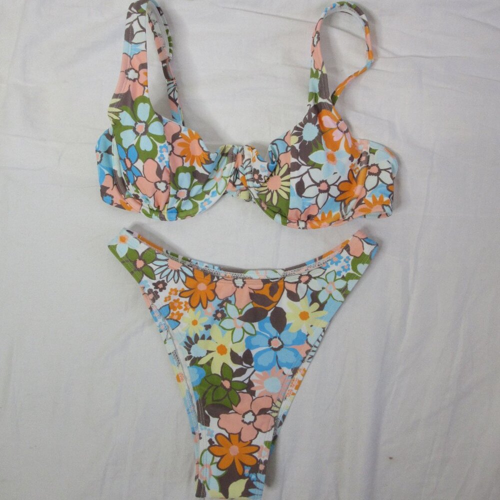 wild fable 2 Piece Bikini Tropical Floral Blue Beach Size Small NWT